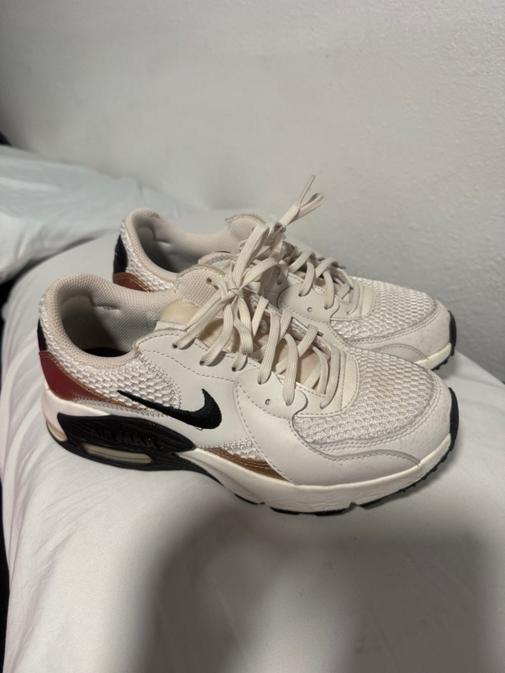 Nike Cream and Black Air Max Sneakers with Brown Accent